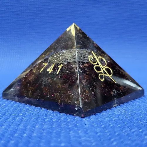 Garnet Number Pyramid